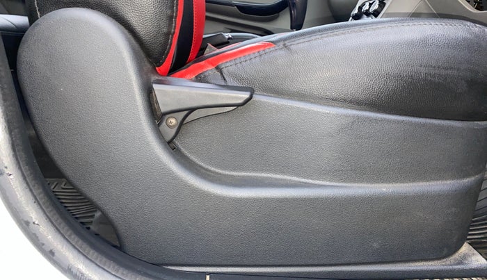 2018 Tata Tiago XTA PETROL, Petrol, Automatic, 25,432 km, Driver Side Adjustment Panel