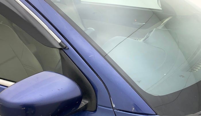 2017 Maruti Dzire VXI, Petrol, Manual, 74,884 km, Right A pillar - Minor scratches