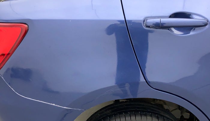 2017 Maruti Dzire VXI, Petrol, Manual, 74,884 km, Right quarter panel - Minor scratches
