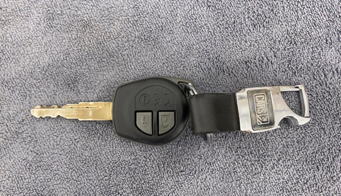 2017 Maruti Dzire VXI, Petrol, Manual, 74,884 km, Key Close Up