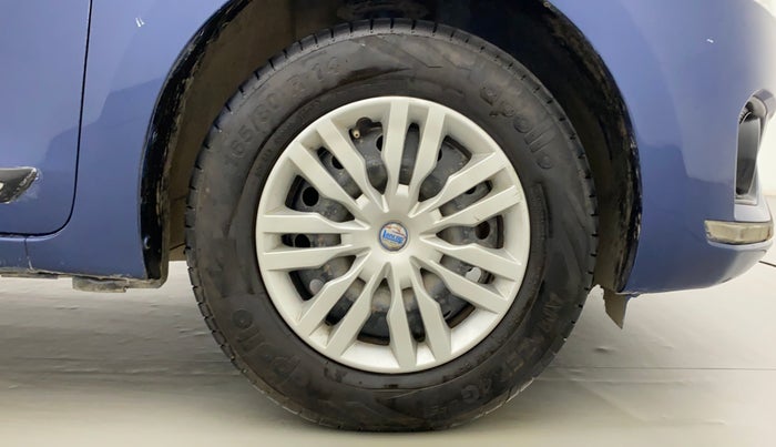 2017 Maruti Dzire VXI, Petrol, Manual, 74,884 km, Right Front Wheel