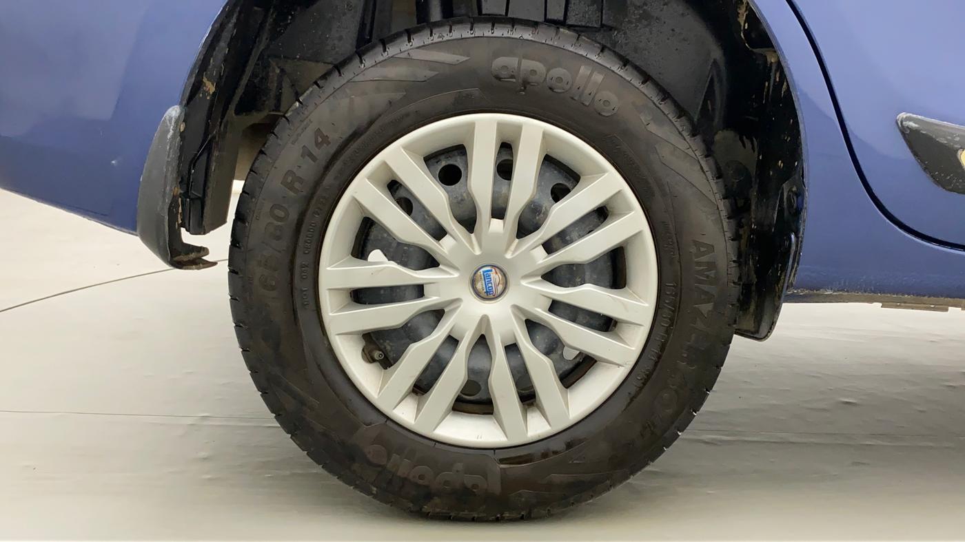 2017 Maruti Dzire VXI, Petrol, Manual, 74,884 km, Right Rear Wheel