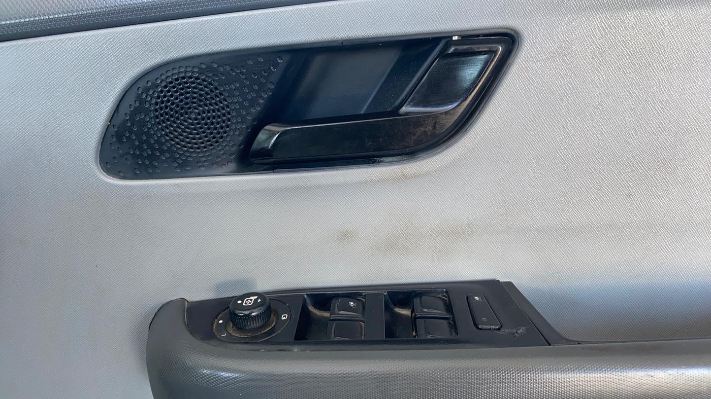 2021 Tata ALTROZ XT DIESEL, Diesel, Manual, 93,242 km, Driver Side Door Panels Control