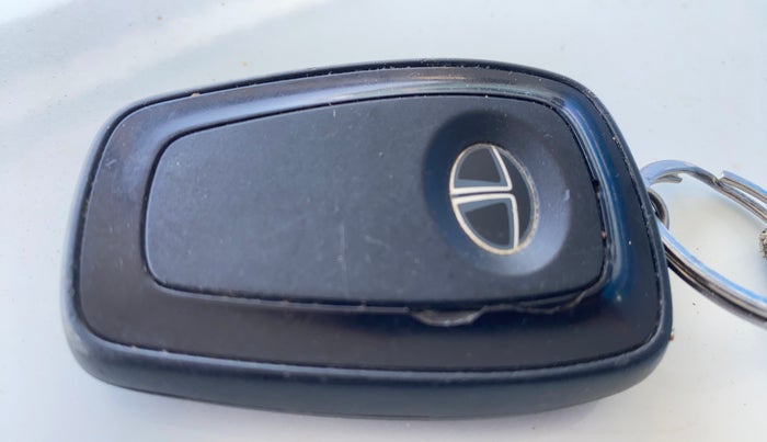 2021 Tata ALTROZ XT DIESEL, Diesel, Manual, 93,147 km, Key Close Up