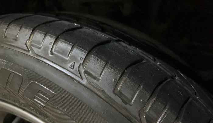 2022 KIA SELTOS HTX 1.5 DIESEL AT, Diesel, Automatic, 77,775 km, Right Front Tyre Tread