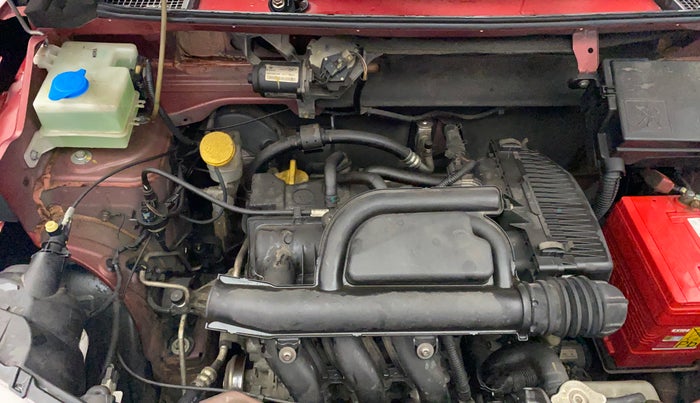 2017 Renault Kwid RXT 1.0 AMT (O), Petrol, Automatic, 21,723 km, Engine View - Right