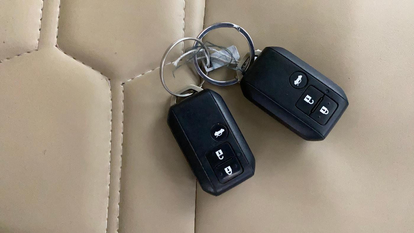 2021 Maruti Dzire ZXI, Petrol, Manual, 78,178 km, Key Close Up