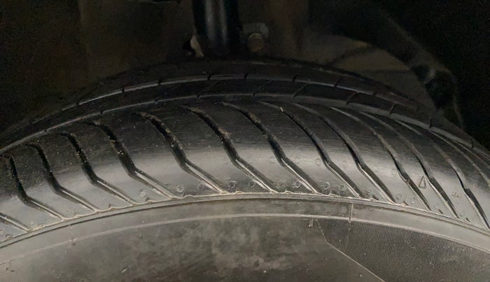 2021 Maruti Dzire ZXI, Petrol, Manual, 78,178 km, Right Front Tyre Tread
