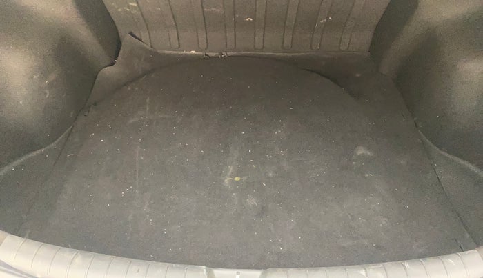 2018 Hyundai Verna 1.6 VTVT SX O, Petrol, Manual, 55,654 km, Boot Inside