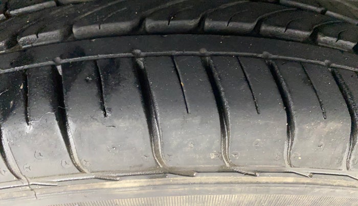 2017 Honda WR-V 1.2L I-VTEC VX MT, Petrol, Manual, 52,767 km, Right Front Tyre Tread