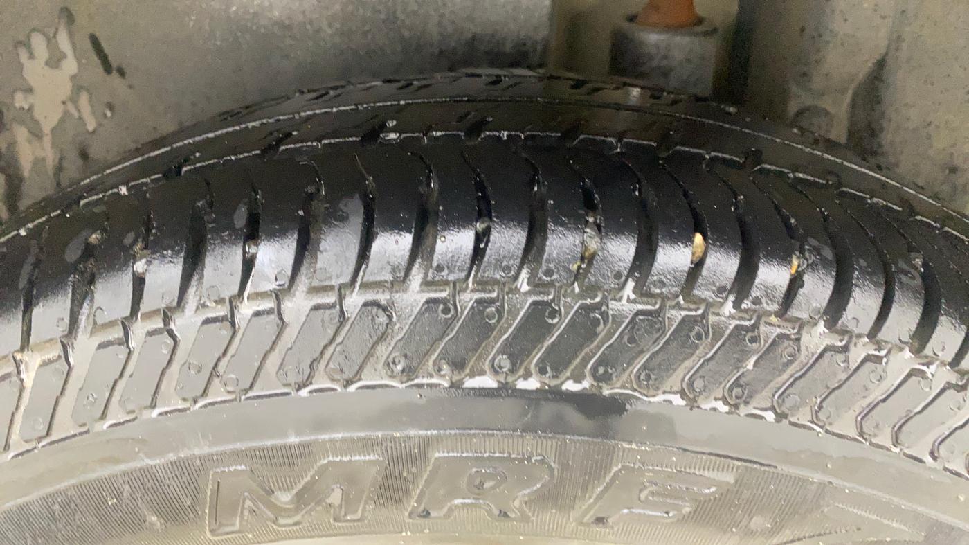 2016 Maruti Swift Dzire VXI, Petrol, Manual, 72,920 km, Left Rear Tyre Tread