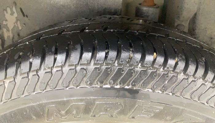 2016 Maruti Swift Dzire VXI, Petrol, Manual, 72,920 km, Left Rear Tyre Tread