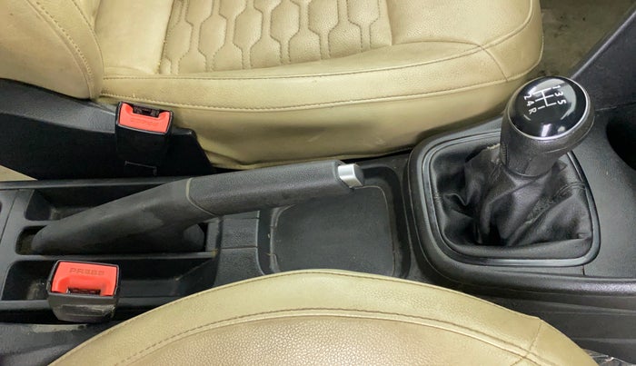 2019 Volkswagen Ameo COMFORTLINE 1.0, CNG, Manual, 43,806 km, Gear Lever