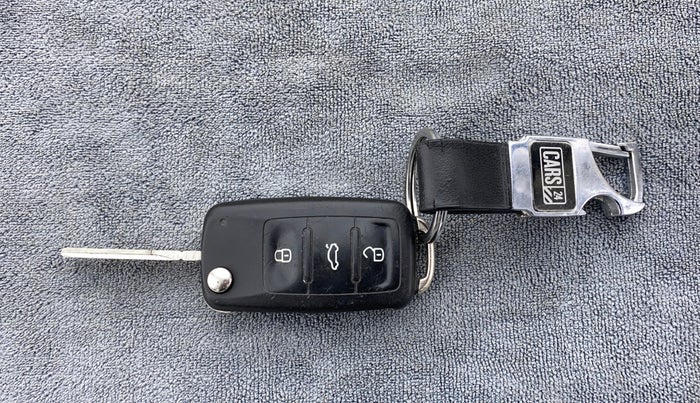 2019 Volkswagen Ameo COMFORTLINE 1.0, CNG, Manual, 43,806 km, Key Close Up