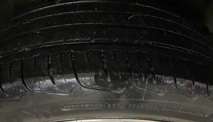 2024 Toyota Urban Cruiser Taisor V 1.0 Petrol MT, Petrol, Manual, 16,221 km, Right Rear Tyre Tread