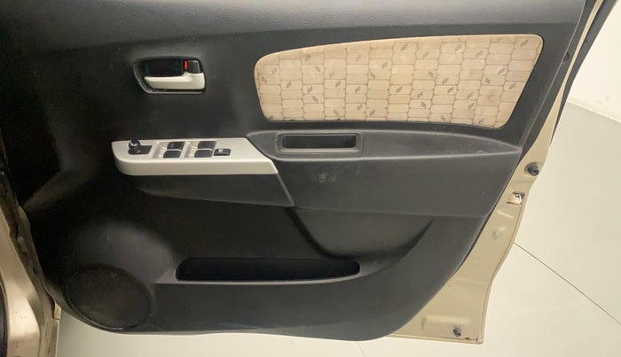 2015 Maruti Wagon R 1.0 VXI, Petrol, Manual, 16,624 km, Driver Side Door Panels Control