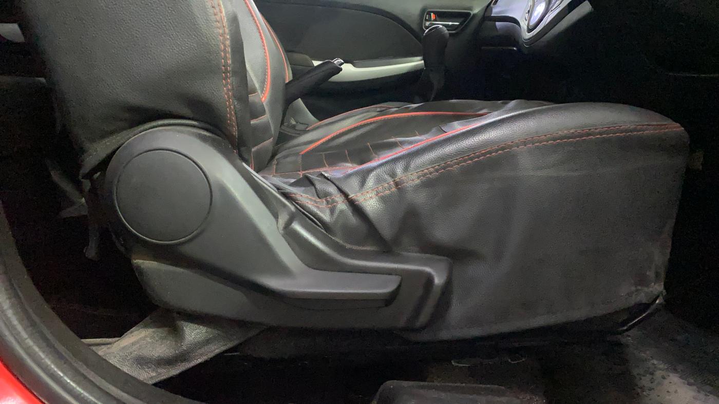 2017 Maruti Baleno DELTA PETROL 1.2, Petrol, Manual, 68,529 km, Driver Side Adjustment Panel
