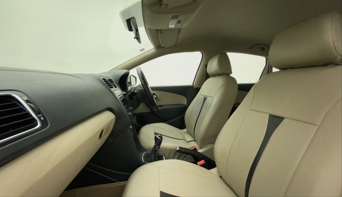 2014 Volkswagen Polo HIGHLINE1.2L, Petrol, Manual, 1,02,172 km, Right Side Front Door Cabin