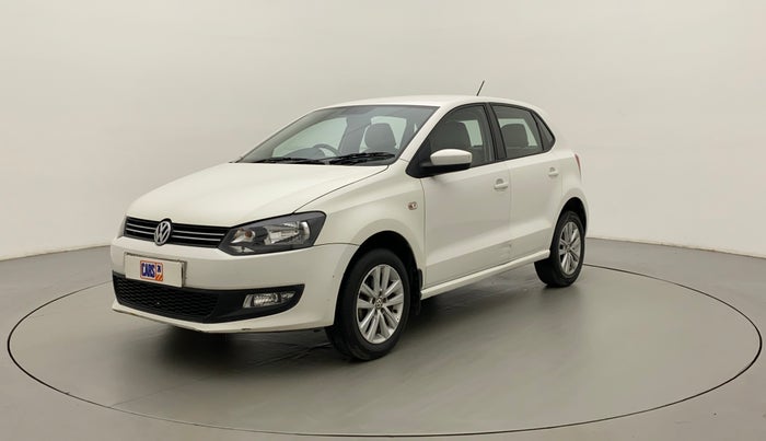 2014 Volkswagen Polo HIGHLINE1.2L, Petrol, Manual, 1,02,172 km, Left Front Diagonal