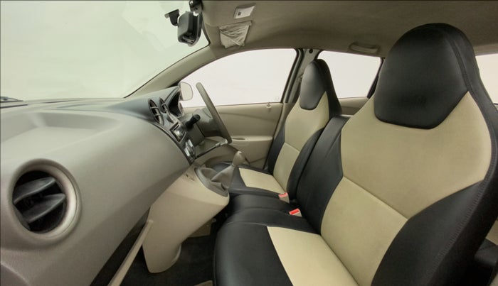 2014 Datsun Go T, Petrol, Manual, 59,232 km, Right Side Front Door Cabin