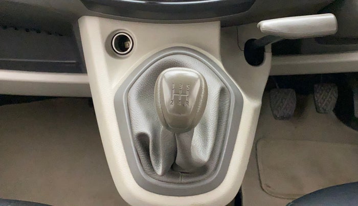 2014 Datsun Go T, Petrol, Manual, 59,232 km, Gear Lever