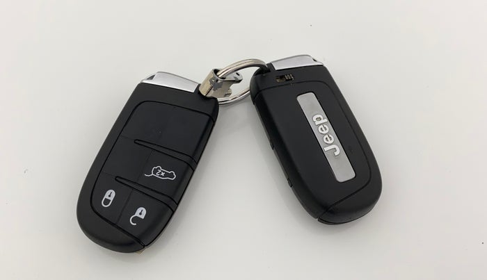 2021 Jeep Compass MODEL S (O) 1.4 PETROL DCT, Petrol, Automatic, 33,544 km, Key Close Up