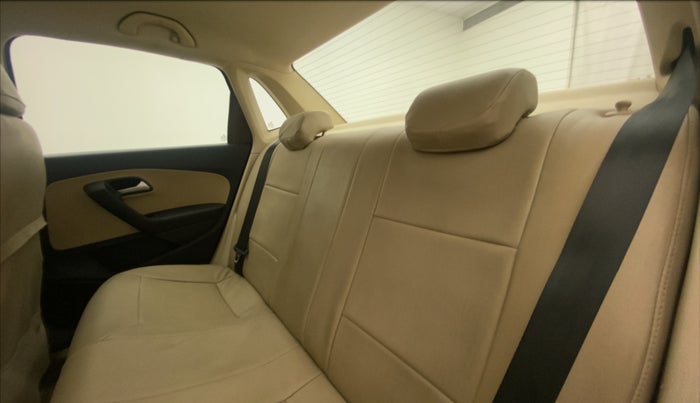 2017 Volkswagen Ameo HIGHLINE PLUS 1.5L AT 16 ALLOY, Diesel, Automatic, 1,02,724 km, Right Side Rear Door Cabin