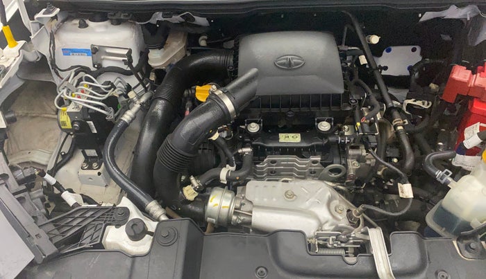 2023 Tata NEXON FEARLESS + SUNROOF DUAL TONE 1.2 PETROL, Petrol, Manual, 271 km, Engine View - Right