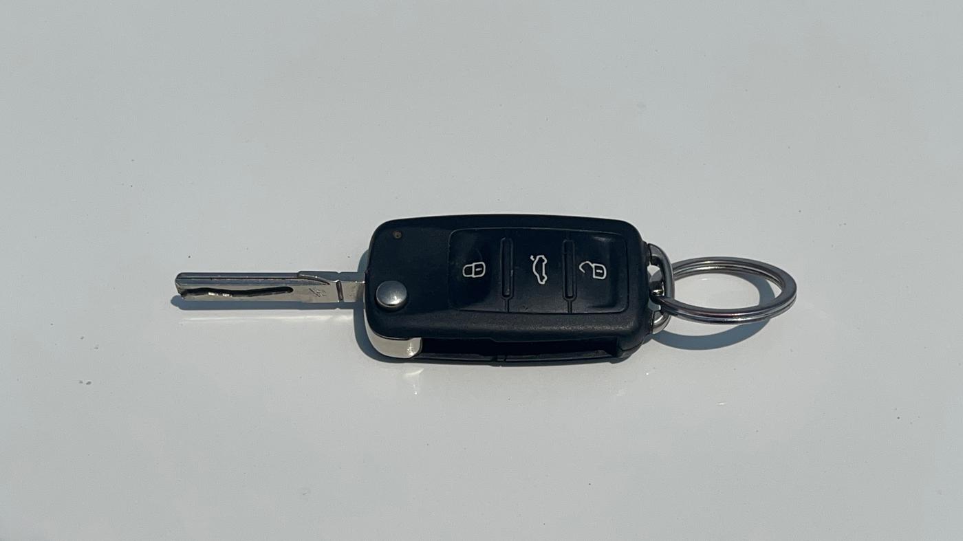 2014 Volkswagen Polo HIGHLINE1.2L, Petrol, Manual, 66,814 km, Key Close Up