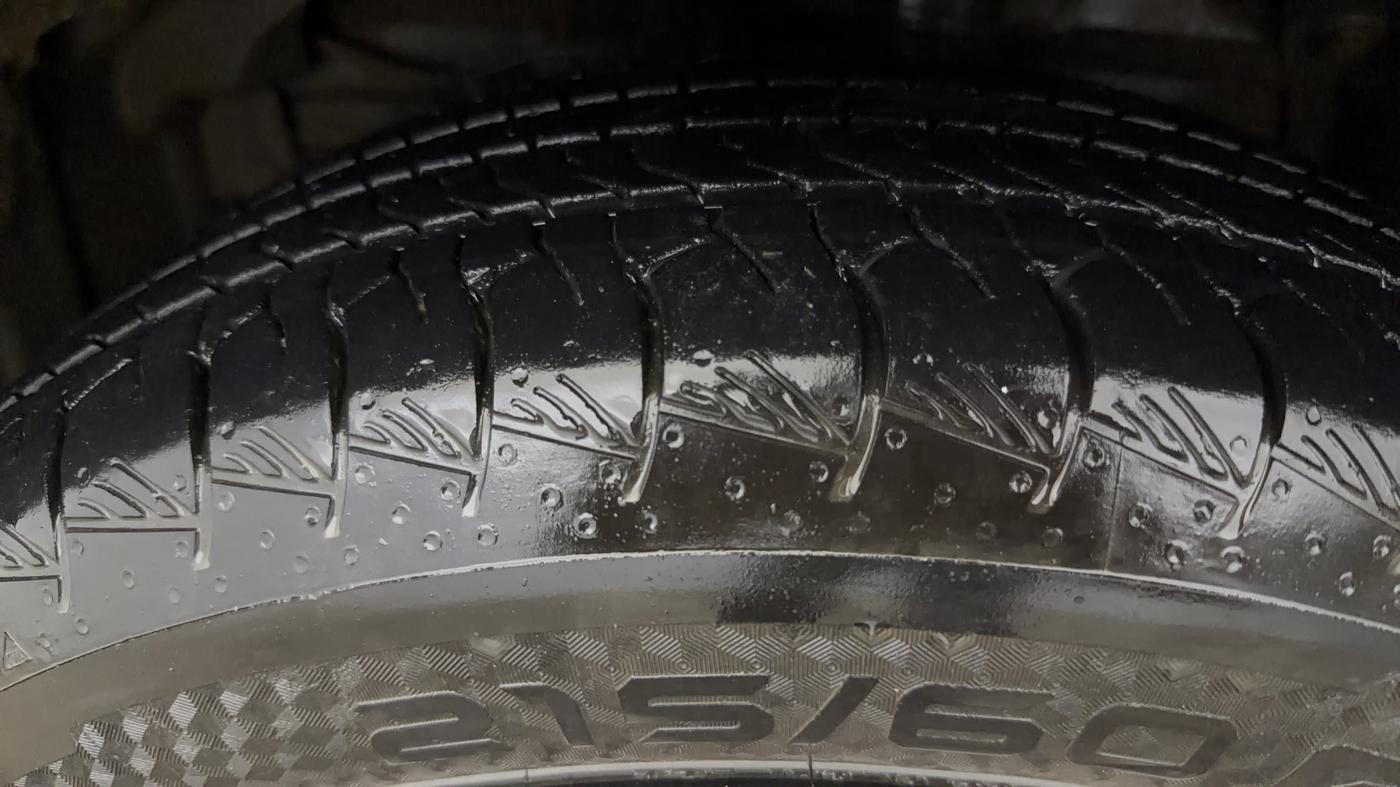 2024 Toyota URBAN CRUISER HYRYDER S NEO DRIVE, Petrol, Manual, 18,706 km, Left Front Tyre Tread