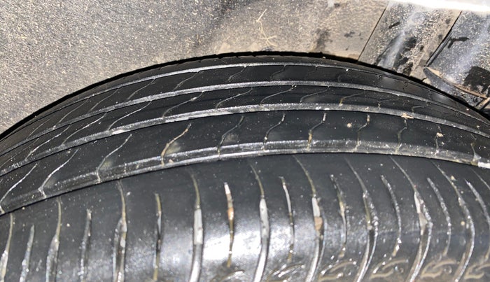 2025 KIA SYROS HTK (O) 1.5 Diesel 6MT, Diesel, Manual, 13,858 km, Left Rear Tyre Tread