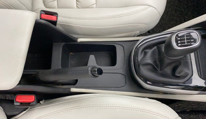 2024 KIA CARENS PRESTIGE 1.5 PETROL 7 STR, Petrol, Manual, 7,359 km, Gear Lever