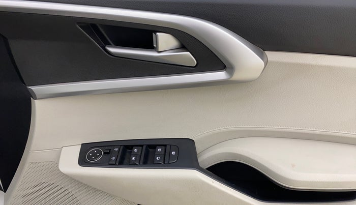 2024 KIA CARENS PRESTIGE 1.5 PETROL 7 STR, Petrol, Manual, 7,359 km, Driver Side Door Panels Control