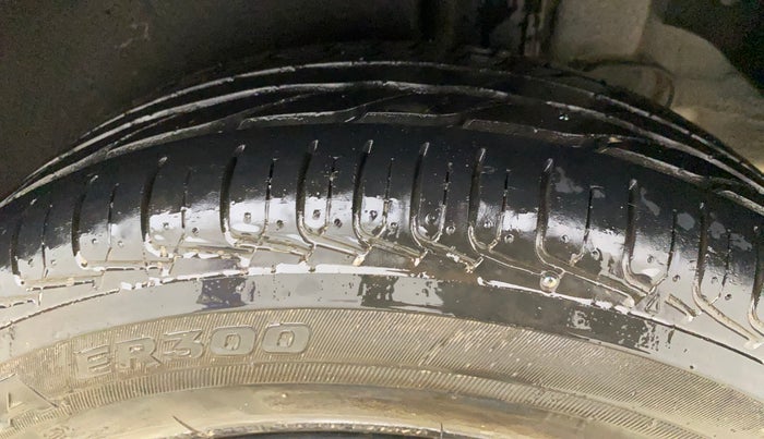 2024 KIA CARENS PRESTIGE 1.5 PETROL 7 STR, Petrol, Manual, 7,359 km, Left Rear Tyre Tread