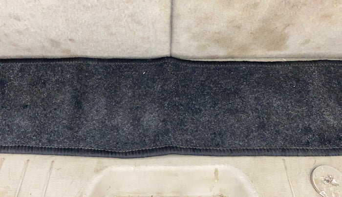 2017 Mahindra XUV500 W10 AT, Diesel, Automatic, 90,254 km, Boot Inside