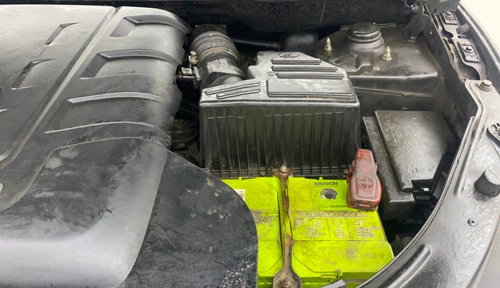 2017 Mahindra XUV500 W10 AT, Diesel, Automatic, 90,254 km, Engine View - Left