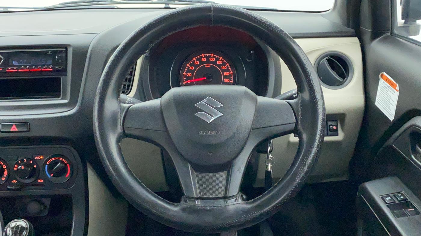 2019 Maruti New Wagon-R LXI CNG 1.0, CNG, Manual, 39,600 km, Steering Wheel Close Up