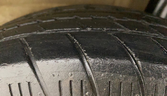 2019 Maruti New Wagon-R LXI CNG 1.0, CNG, Manual, 39,600 km, Left Rear Tyre Tread