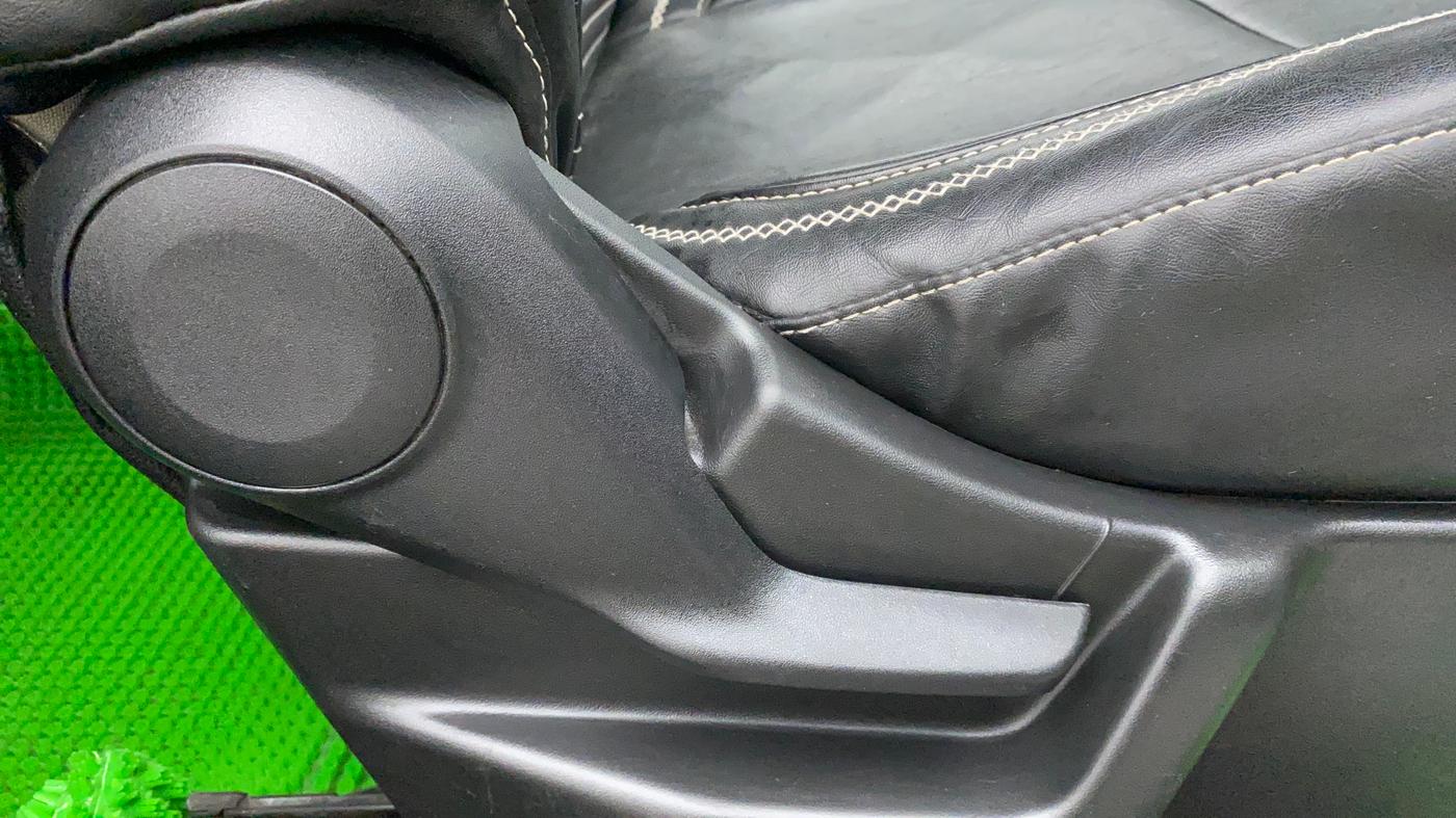 2019 Maruti New Wagon-R LXI CNG 1.0, CNG, Manual, 39,600 km, Driver Side Adjustment Panel