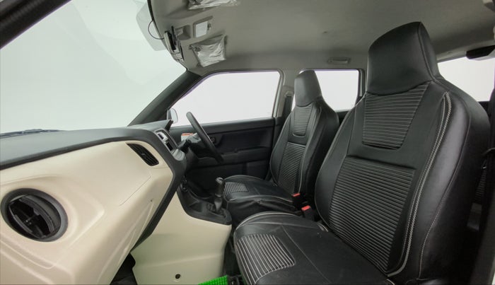 2019 Maruti New Wagon-R LXI CNG 1.0, CNG, Manual, 39,600 km, Right Side Front Door Cabin