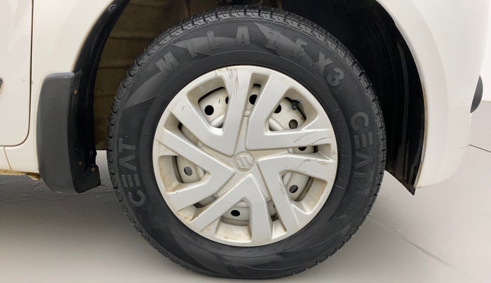 2019 Maruti New Wagon-R LXI CNG 1.0, CNG, Manual, 39,600 km, Right Front Wheel