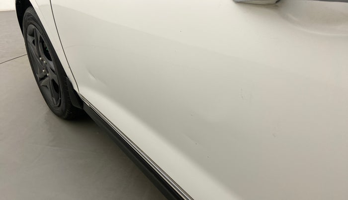 2021 Hyundai NEW I20 SPORTZ 1.0T GDI IMT, Petrol, Manual, 15,840 km, Front passenger door - Slightly dented