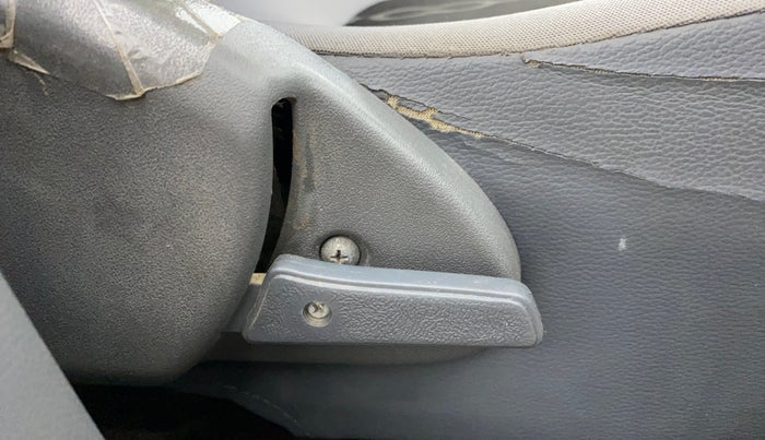 2014 Maruti Alto 800 VXI, Petrol, Manual, 33,644 km, Driver Side Adjustment Panel