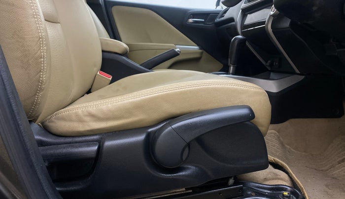 2016 Honda City 1.5L I-VTEC VX CVT, Petrol, Automatic, 51,389 km, Driver Side Adjustment Panel