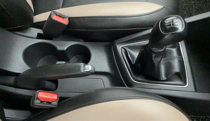2016 Hyundai Elite i20 SPORTZ 1.2, Petrol, Manual, 80,267 km, Gear Lever