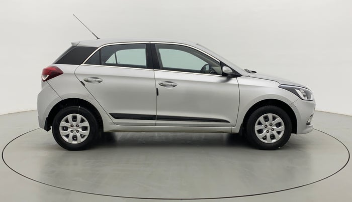 2016 Hyundai Elite i20 SPORTZ 1.2, Petrol, Manual, 80,267 km, Right Side View