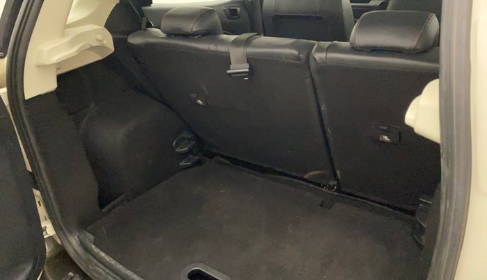2020 Ford Ecosport TITANIUM 1.5L SPORTS(SUNROOF) DIESEL, Diesel, Manual, 40,080 km, Dicky (Boot door) - Parcel tray missing