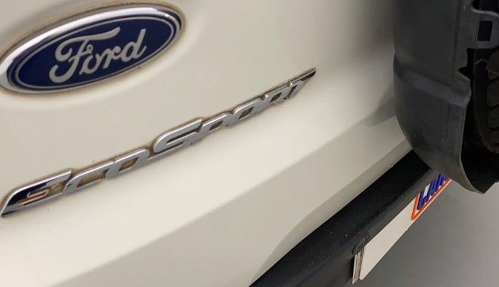 2020 Ford Ecosport TITANIUM 1.5L SPORTS(SUNROOF) DIESEL, Diesel, Manual, 40,080 km, Dicky (Boot door) - Slightly dented