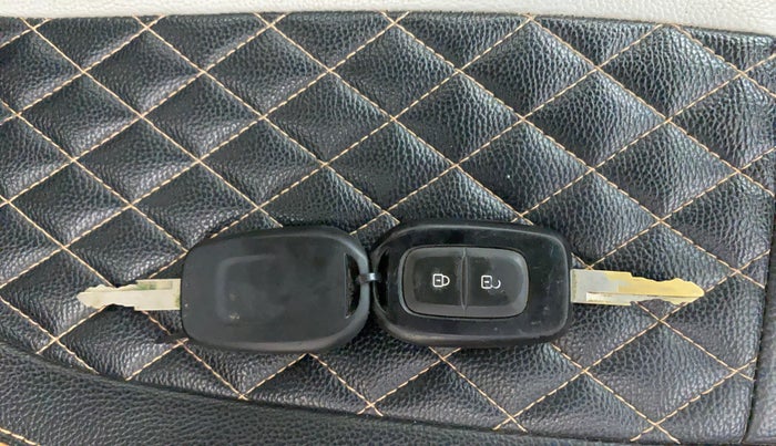 2019 Renault Kwid RXT 1.0 AMT, Petrol, Automatic, 28,491 km, Key Close Up