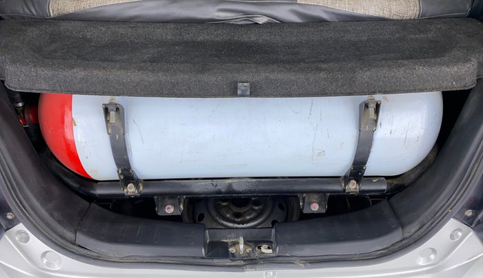 2013 Maruti Wagon R 1.0 LXI CNG, CNG, Manual, 85,337 km, Boot Inside